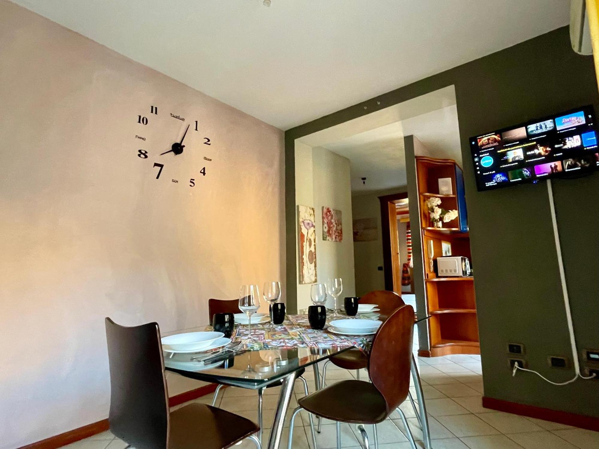 2 Apartments - Akragas Home 1 & 2 On Via Atenea City Center With View Agrigent Exterior foto